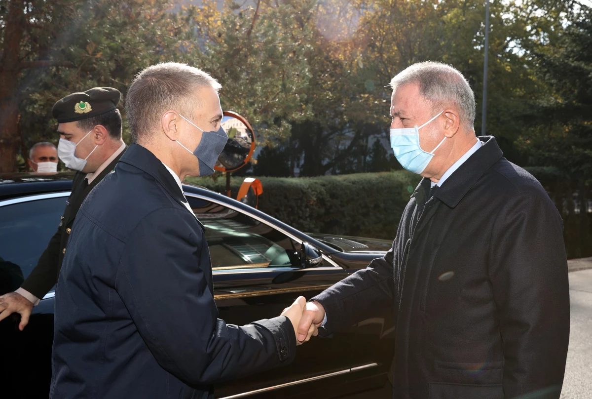 Son Dakika | Bakan Akar, Sırbistan Başbakan Yardımcısı ve Savunma Bakanı Stefanoviç ile görüştü