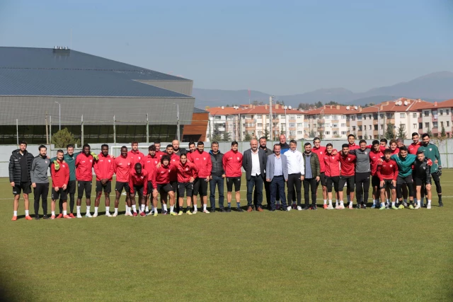 Belediye Başkanı Özcan'dan Boluspor Kulübü'ne ziyaret