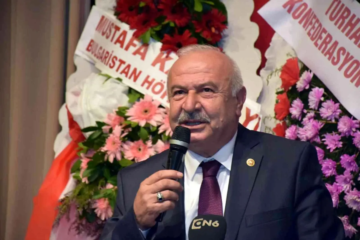 Bursa Kent Konseyi'nde Şevket Orhan güven tazeledi