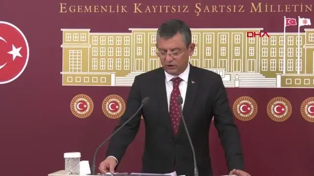 CHP'li Özel Genel liderin adaylığına karşı çıkma üzere yorumlama zoraki