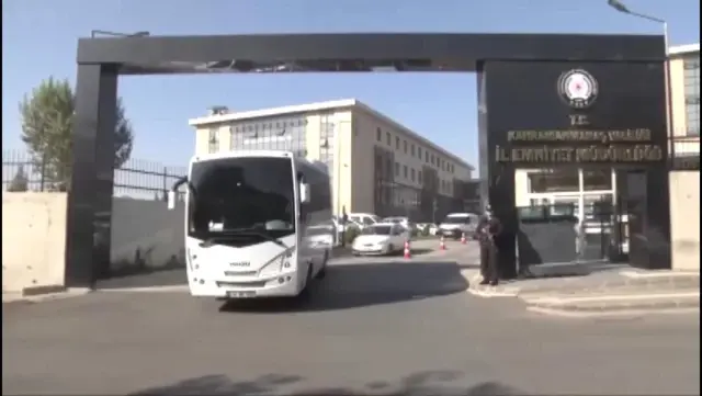 Kahramanmaraş'ta drone destekli uyuşturucu operasyonu: 10 gözaltı