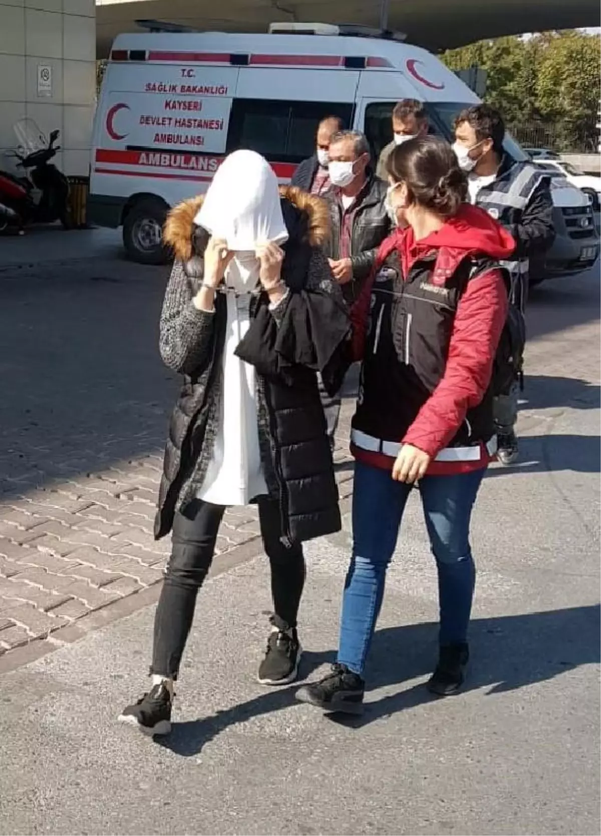 Kayseri'de 4 uyuşturucu şüphelisi adliyede