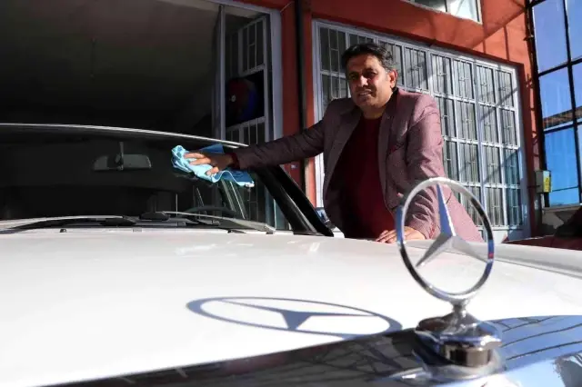 Klasik otomobilini gıcır gıcır yaptı! Şimdi dudak uçuklatan tekliflere bile 'hayır' diyor