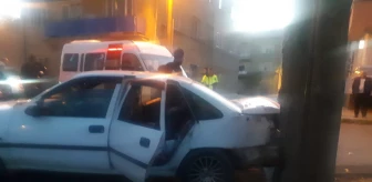 Konya'da otomobil ile öğrenci servisinin çarpışması sonucu 4 kişi yaralandı