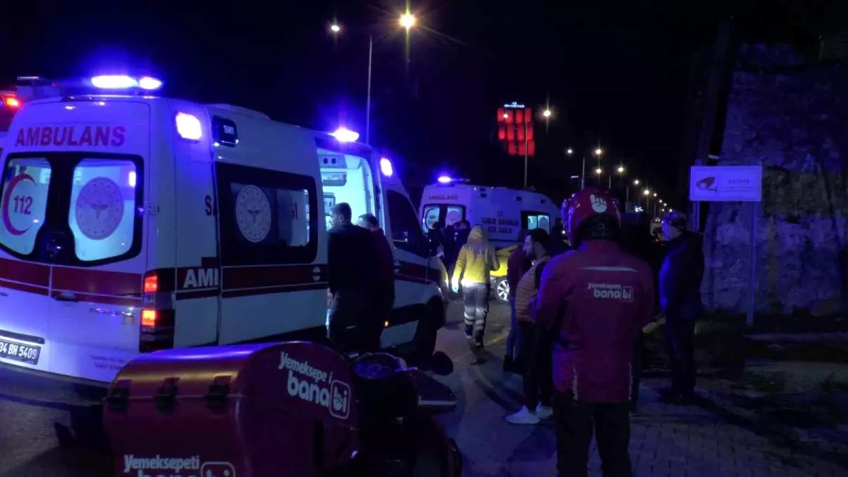 Maltepe'de makas atarak ilerleyen otomobil zincirleme kazaya neden oldu: 3 yaralı