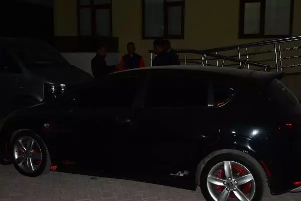 Otomobili çizildiği için tartıştığı site görevlisini öldürdü