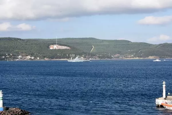 Son dakika gündem: RUS SAVAŞ GEMİSİ, ÇANAKKALE BOĞAZI'NDAN GEÇTİ