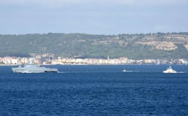 Son dakika gündem: RUS SAVAŞ GEMİSİ, ÇANAKKALE BOĞAZI'NDAN GEÇTİ