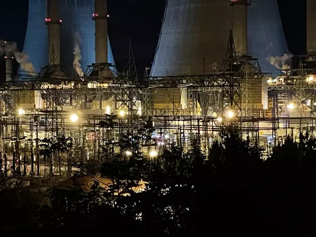 Son dakika haber! Doğal gaz kombine çevrim santrali trafosunda patlama (2)