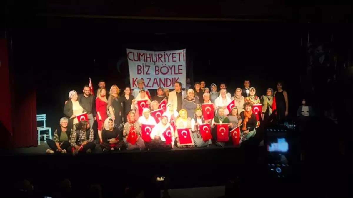 Soyer: 'Sanata dokunan ellerde kir barınmaz'