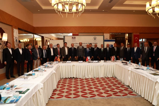 Türk Dünyas Belediyeler Birlii Bakan Altay, yönetim kurulu toplantsnda konutu Açklamas