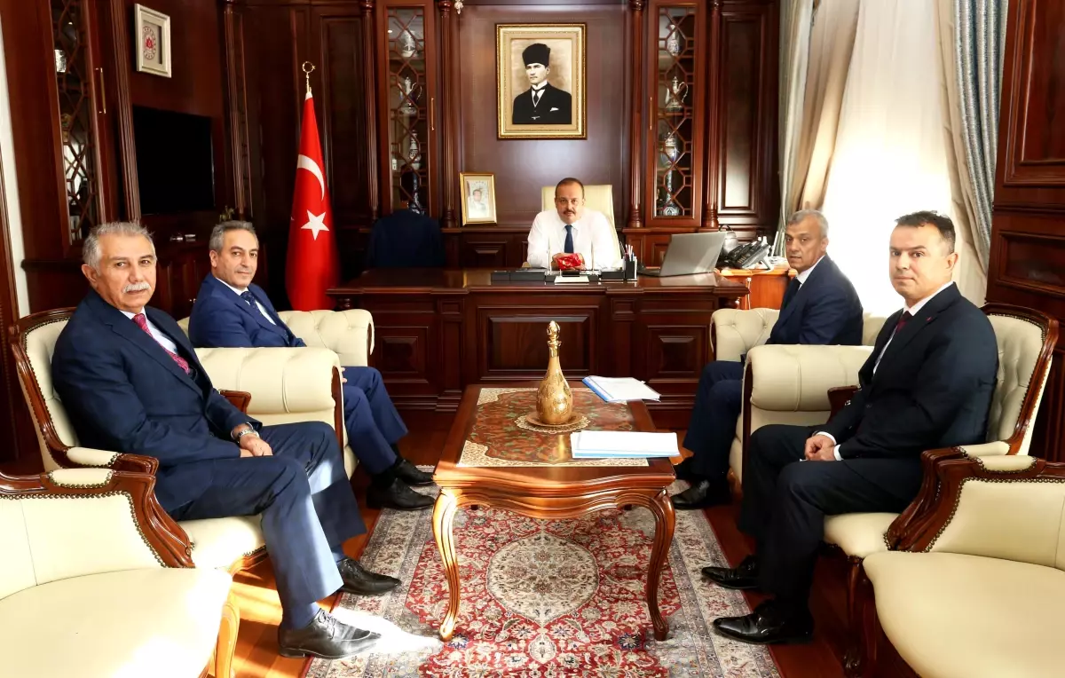 Uludağ Gümrük ve Dış Ticaret Bölge Müdürü Şanverdi'den Vali Canbolat'a Ziyaret