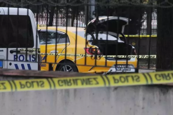 Son dakika haberleri... Ayrılmak isteyen kadın arkadaşını takside öldürdü, cesetle emniyete gidip teslim oldu