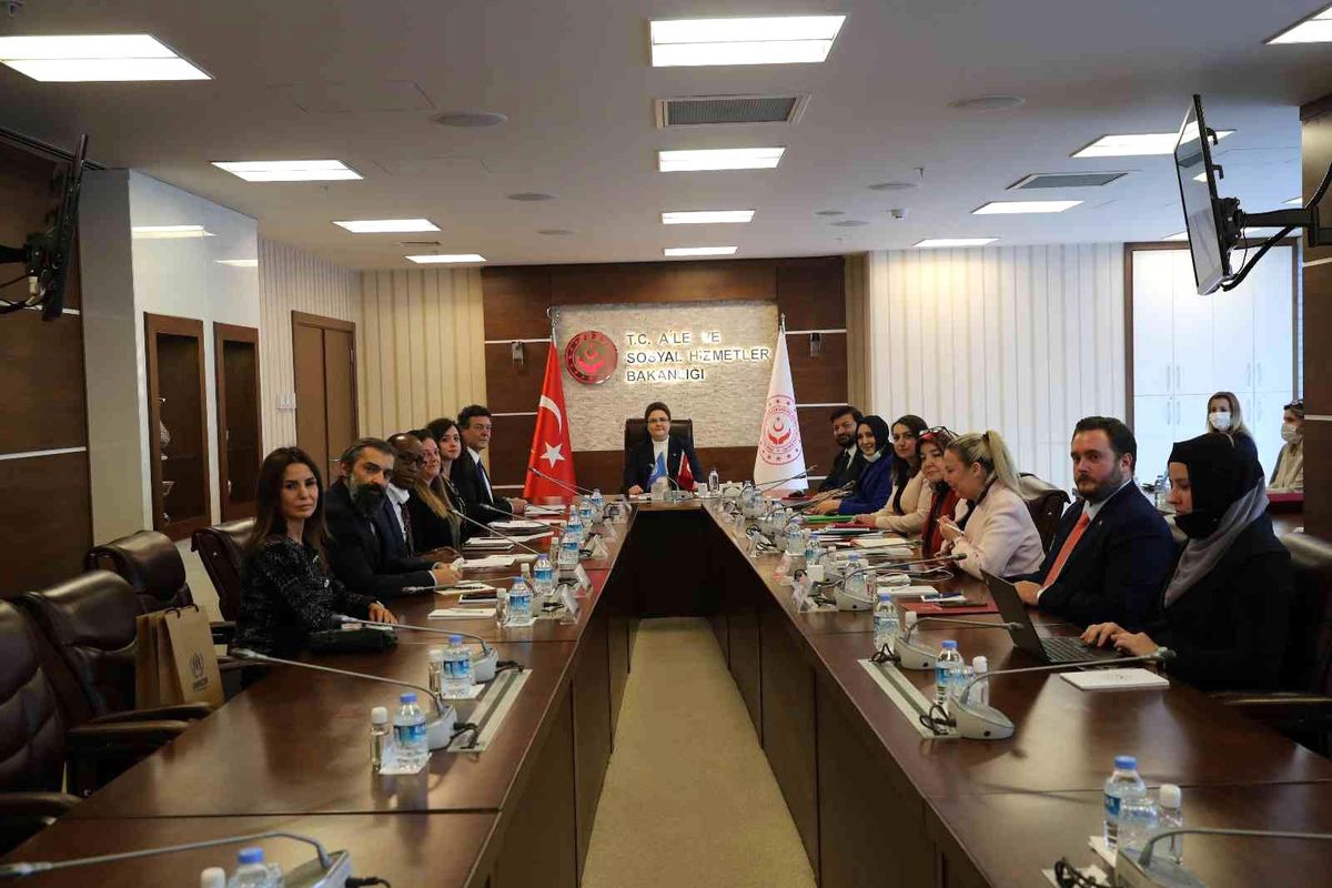 Bakan Yanık: 'Türkiye'nin sığınmacılar konusunda aldığı sorumluluğunun desteklenmesi gerektiğini yeniden hatırlattık'