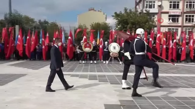 Çanakkale'de 29 Ekim Cumhuriyet Bayramı çelenk töreni