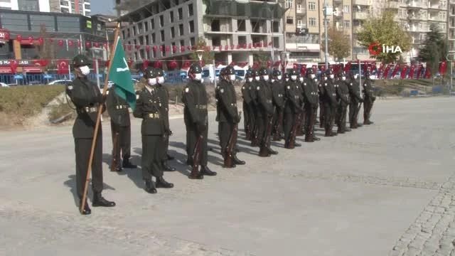 Elazığ'da Cumhuriyet Bayramı merasimi düzenlendi
