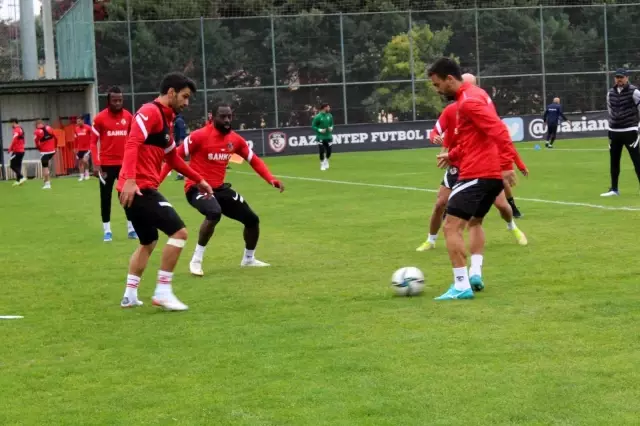Erol Bulut: Deplasmandaki talihsizliğimizi Galatasaray maçı ile değiştirmek istiyoruz