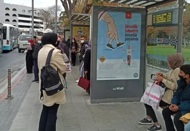 Son dakika 3. sayfa: Konya emniyeti reklam panolarıyla trafik kazalarına dikkat çekiyor