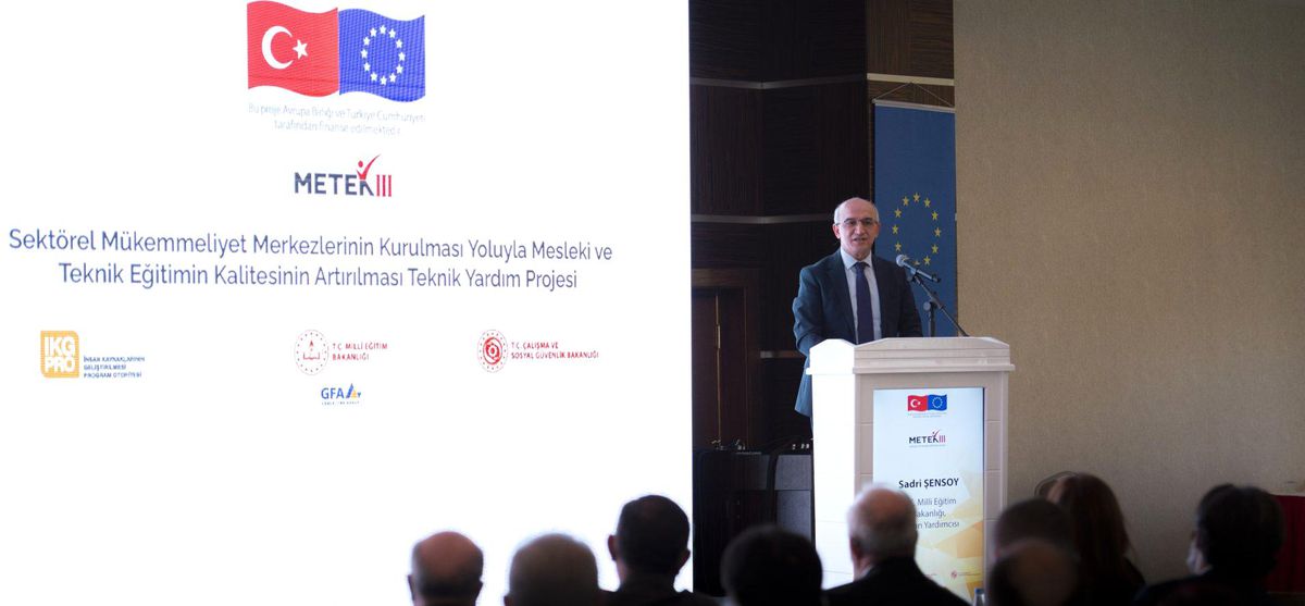 MESLEKİ EĞİTİM VE SEKTÖR İŞ BİRLİĞİ, 15 'MÜKEMMELİYET MERKEZİ' İLE GÜÇLENECEK