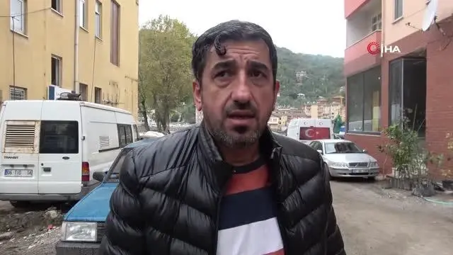 Selde yıkılan Ölçer Apartmanı'nda yaşayan baba ve oğlundan aylardır haber alınamıyor
