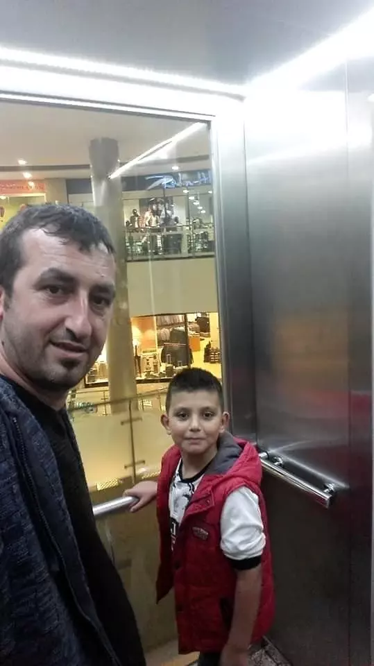 Selde yıkılan Ölçer Apartmanı'nda yaşayan baba ve oğlundan aylardır haber alınamıyor