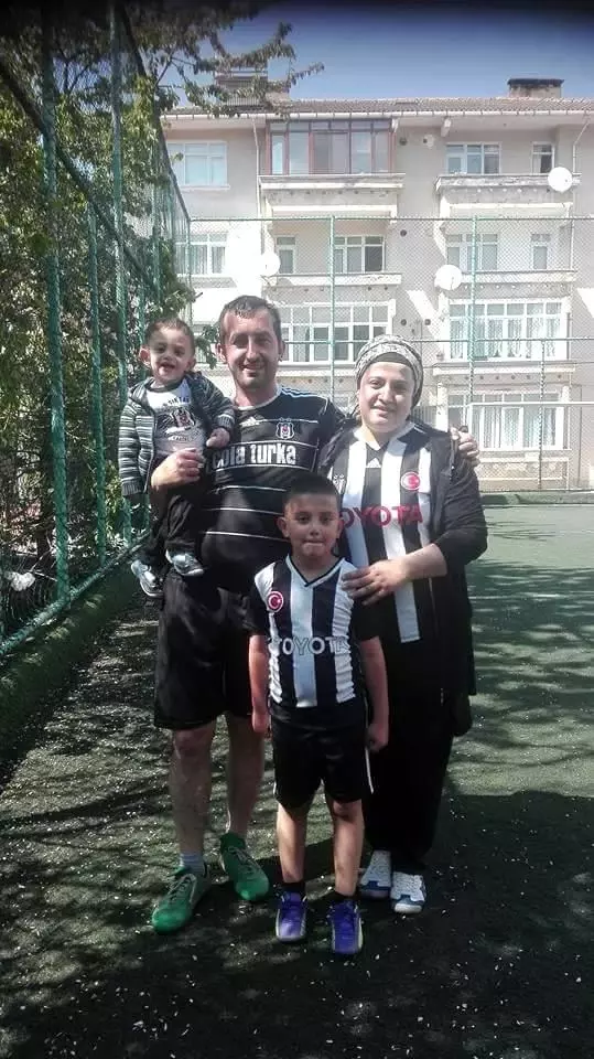 Selde yıkılan Ölçer Apartmanı'nda yaşayan baba ve oğlundan aylardır haber alınamıyor