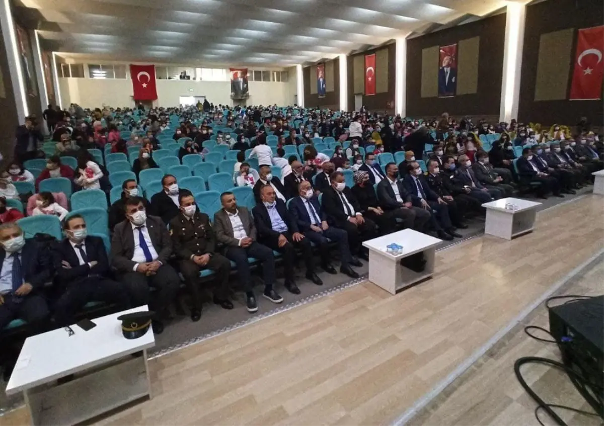 BEYŞEHİR'DE CUMHURİYETİN 98. YAŞI COŞKUYLA KUTLANDI