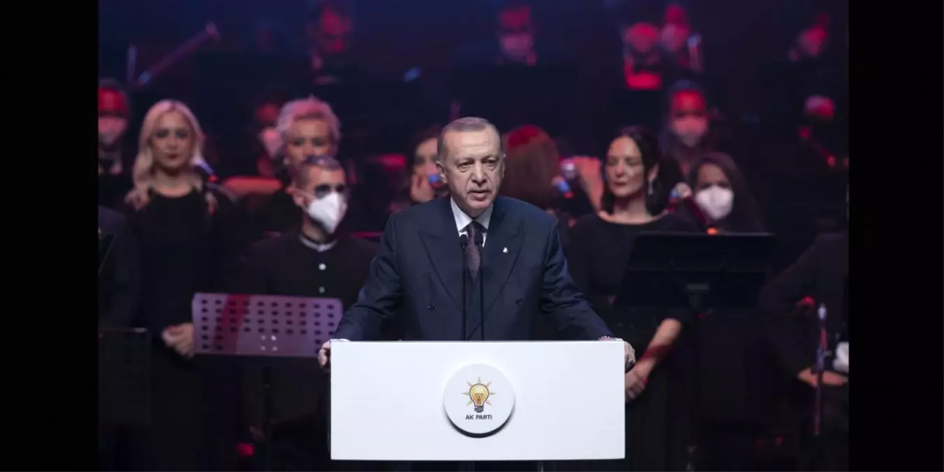 Cumhurbaşkanı Erdoğan: Cumhuriyet'in kahraman kadınlarının mücadelesi Cumhuriyeti yaşatmak ve daha ileriye taşımak için bugün de aynı kararlılıkla...