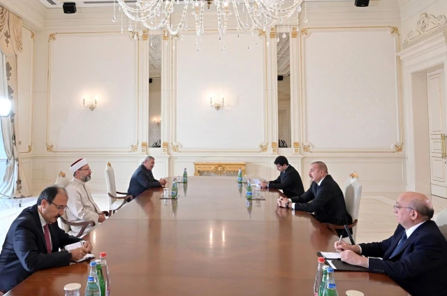 Son dakika haberi! Diyanet İşleri Lideri Erbaş, Azerbaycan Cumhurbaşkanı Aliyev tarafından kabul edildi