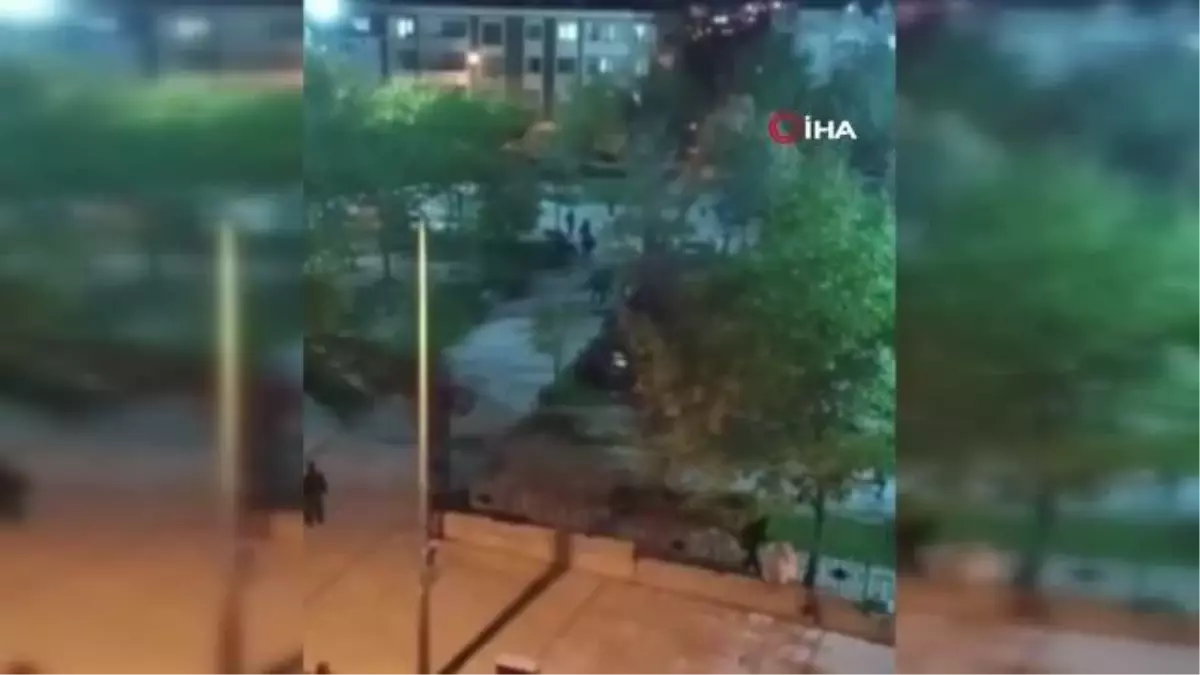 Son dakika haberleri: Gaziosmanpaşa'da iki aile arasında silahlı kavga kamerada: 4 yaralı