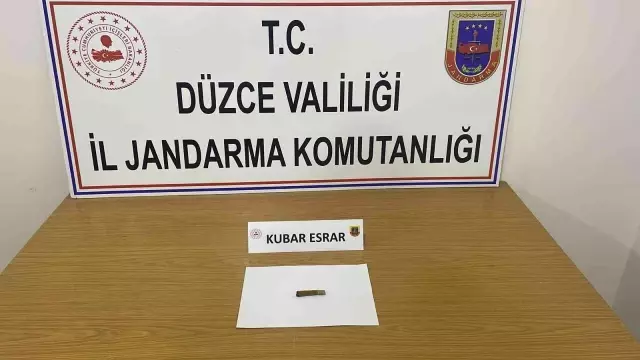Hollanda'dan geldiler uyuşturucu ile yakalandılar