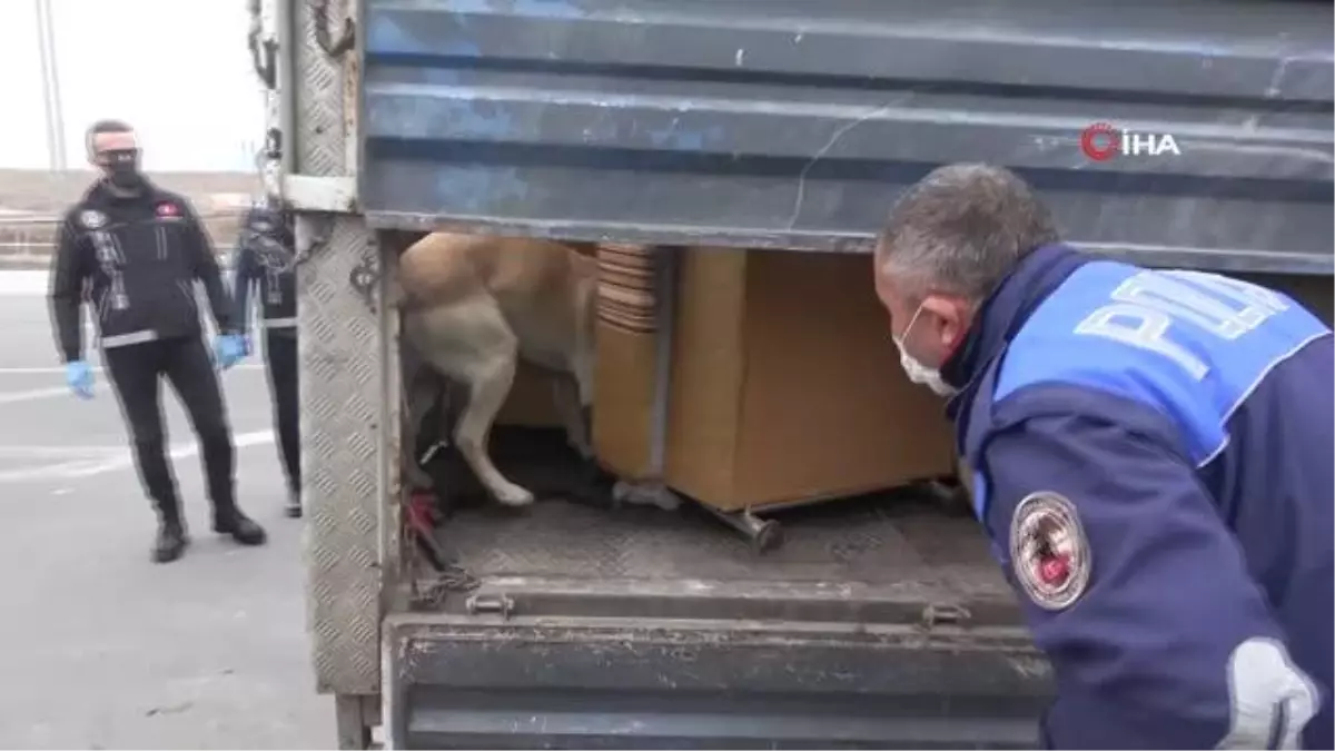 Uyuşturucu tacirinden kendisini görüntüleyen basın mensuplarına: 'Poz vereyim mi ağabey'