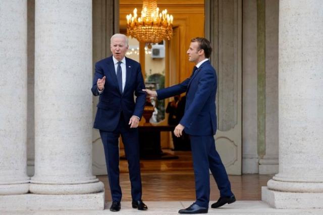Denizaltı krizi çözülse de gerginlik sürüyor! Biden ve Macron'dan G20'de tokalaşma düellosu