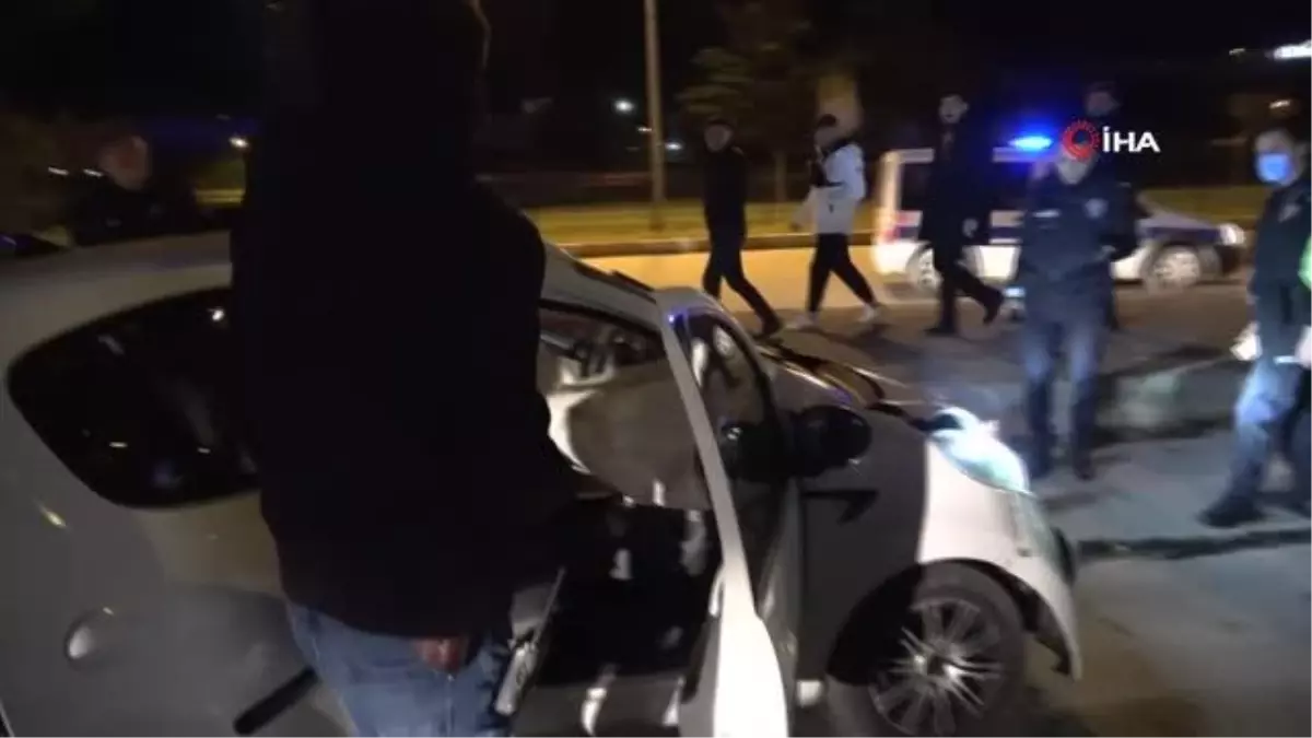 'Dur' ihtarına uymayıp polis ekibi aracına çarpan sürücü yakalandı