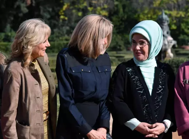 Emine Erdoğan, Roma'da önder eşleriyle tarihi Kolezyum ve Giardino all'İtaliana'yı gezdi