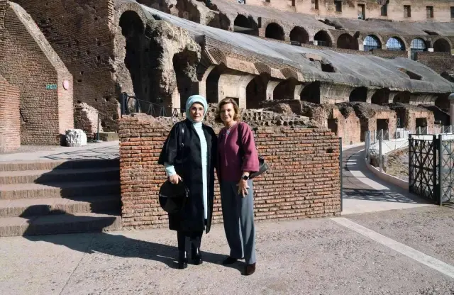 Emine Erdoğan, Roma'da önder eşleriyle tarihi Kolezyum ve Giardino all'İtaliana'yı gezdi