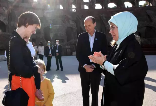 Emine Erdoğan, Roma'da önder eşleriyle tarihi Kolezyum ve Giardino all'İtaliana'yı gezdi