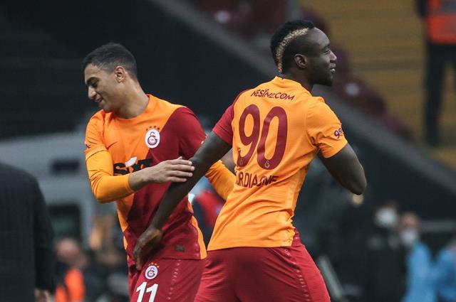 Yeni savaşa hazır olun! Galatasaray'dan Fenerbahçe'yi yıkacak Vedat Muriqi bombası
