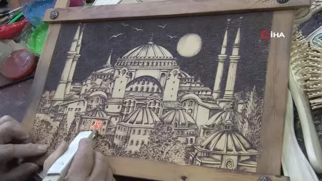 Ayasofya'yı sanata dönüştürdü