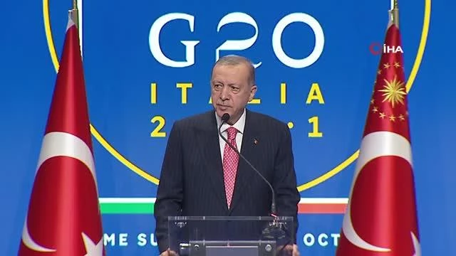 Cumhurbaşkanı Recep Tayyip Erdoğan, Afganistan'dan gelebilecek göç dalgası hakkındaki soruya, "Afganistan'dan yeni bir göç dalgasına kapılarımızı...