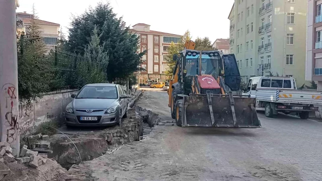 Kırşehir'de traji komik olay: Araba hafriyat alanında kaldı