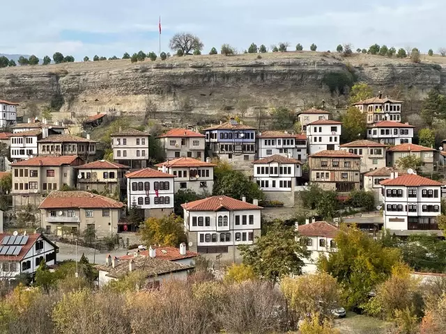 Safranbolu hafta sonu tatilcilerin akınına uğradı