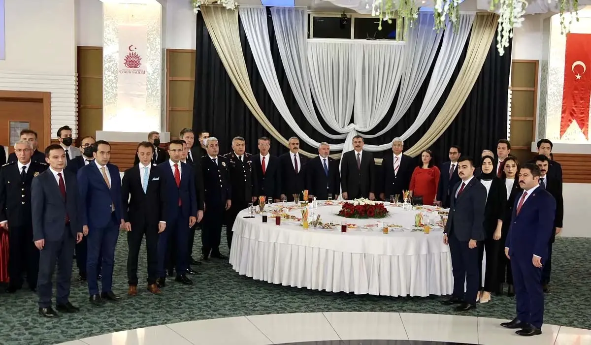Valiliğimiz Tarafından Sayın Valimizin Ev Sahipliğinde Cumhuriyet Bayramı Kabul Töreni Düzenlendi