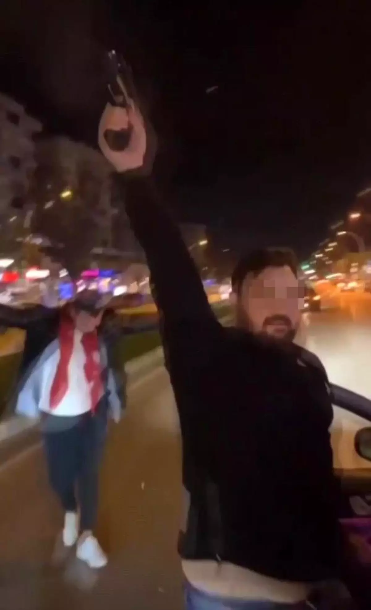 Bursa'da magandalar şehrin ortasında kurşun yağdırdı