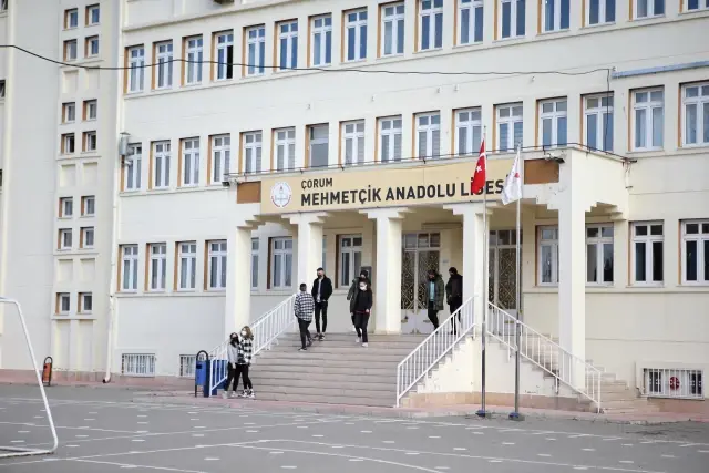 Çorum'daki lise, AB projeleriyle dünya vatandaşı öğrenciler yetiştiriyor