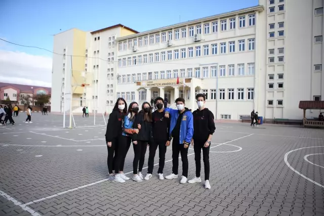 Çorum'daki lise, AB projeleriyle dünya vatandaşı öğrenciler yetiştiriyor