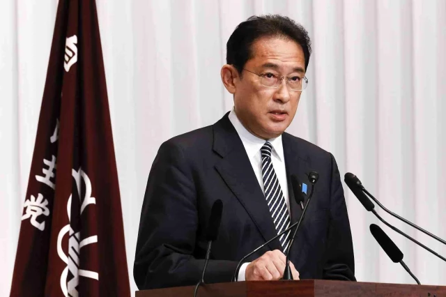 Japonya'da seçimin galibi Başbakan Kishida önceliklerini açıkladı