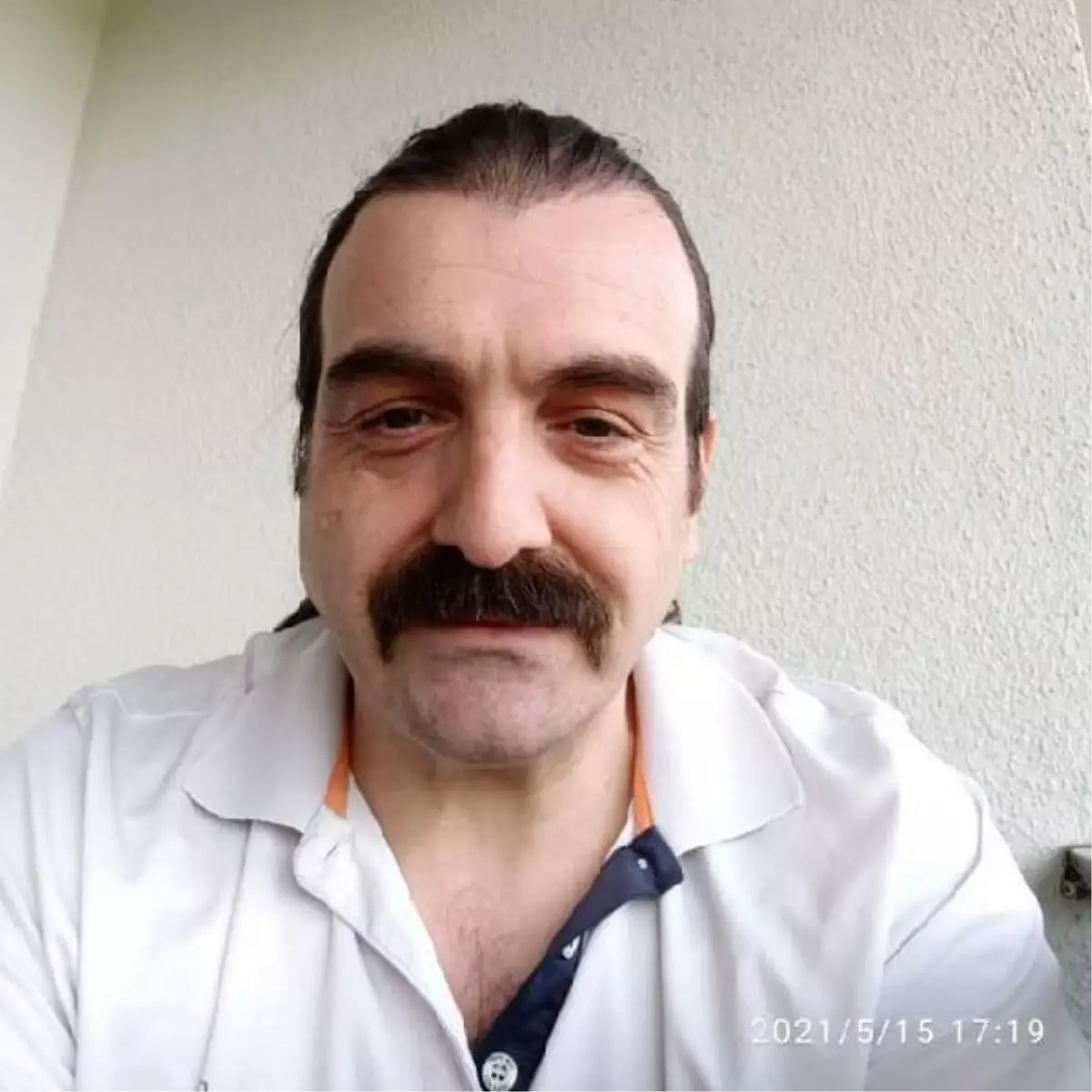 Lise müdür yardımcısı koronavirüsten öldü