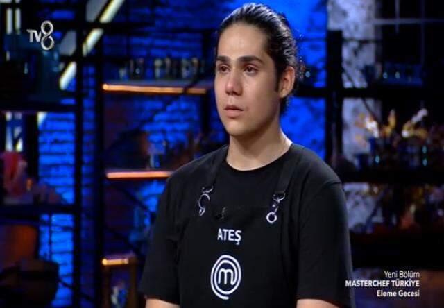 MasterChef canlı izle! MasterChef bugün kim elendi? Potadaki isimler kimler? 31 Ekim TV8 Masterchef canlı izle! Masterchef günün yemekleri neler?