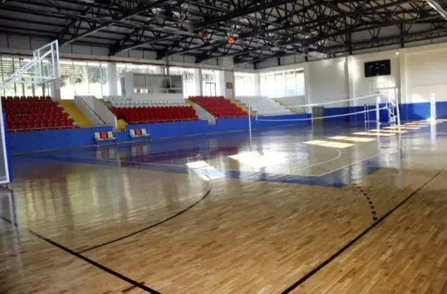 Muradiye'ye gençlik merkezi ve spor salonu